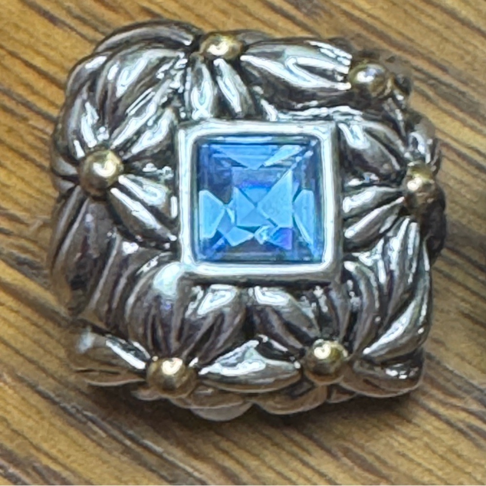 Vintage Premier USA Signed Clip-On Earrings Silver Floral Blue Center - Picture 2 of 7